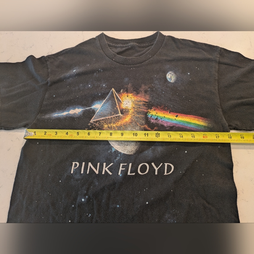 VTG PINK FLOYD Exploding Dark Side of the Moon Pyramid T-Shirt Mens Small Black - Picture 2 of 4